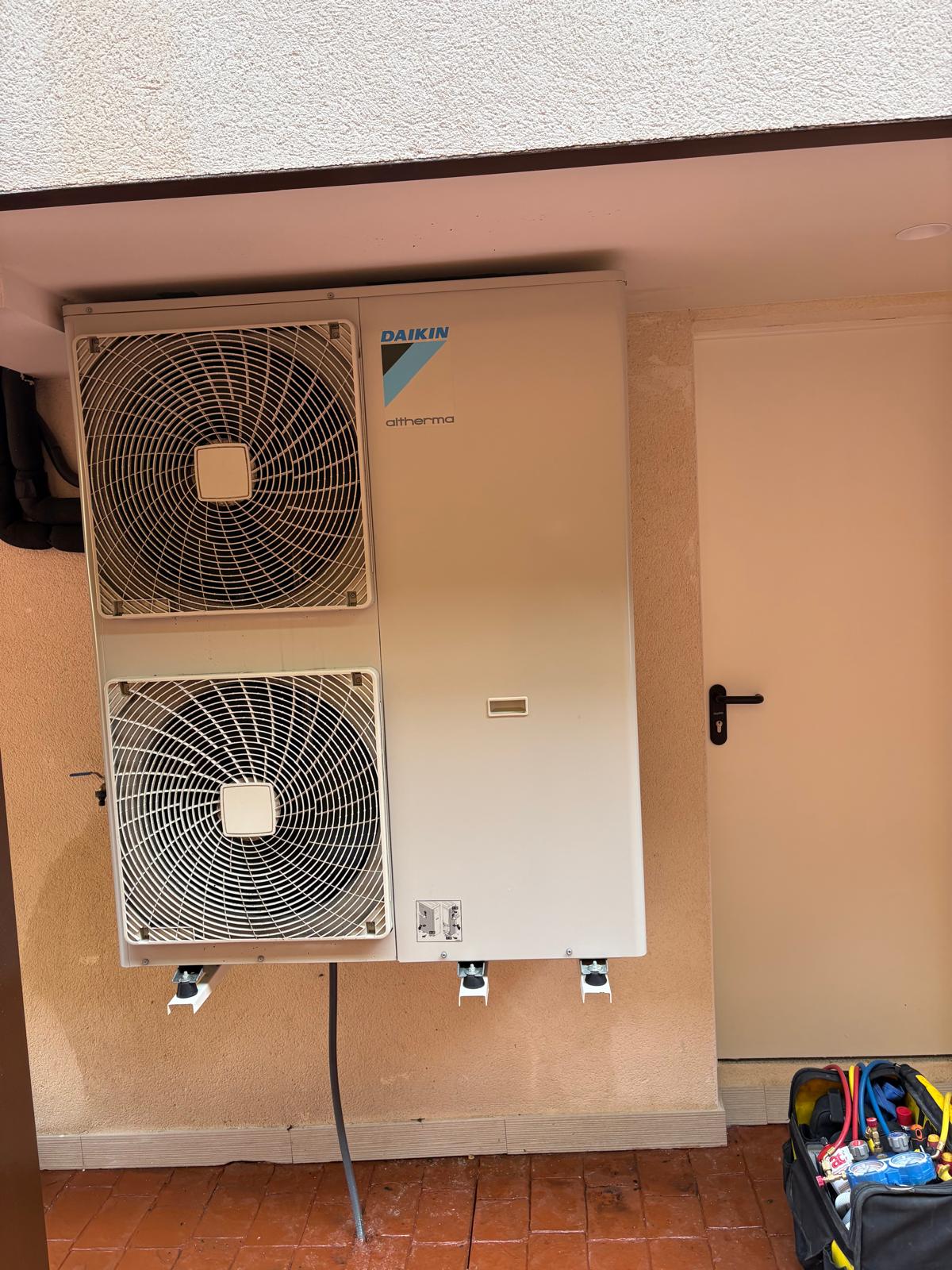 Reparación de aerotermia Daikin en Pozuelo de Alarcón